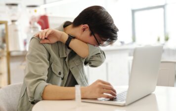 Kaszel alergiczny — objawy, przyczyny i leczenie