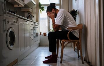 Zaburzenie osobowości – objawy, leczenie, terapia: jak je rozpoznać?